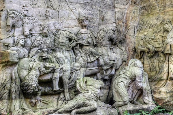Découvrez le sable magique : Une expérience sensorielle et créative pour tous !