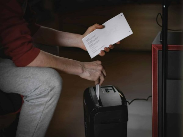 Où peut-on trouver des destructeurs de documents ?